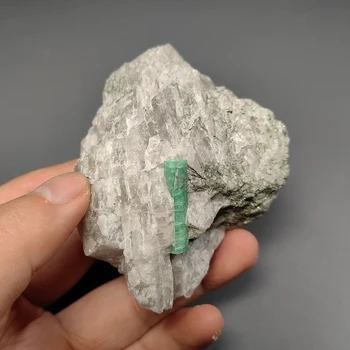 НОВЫЙ! C7-5A 1ШТ 100% Натуральный Зеленый Изумруд Образцы минералов ювелирного класса Камни и кристаллы Кварц Обучение